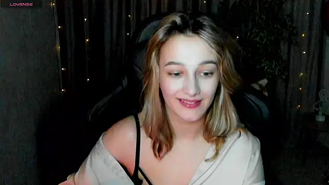 Snapshot of Sinty_Noria chatting on February 2025 07:17:01 AM Sinty Noria online show from February 2025 07:17:01 AM