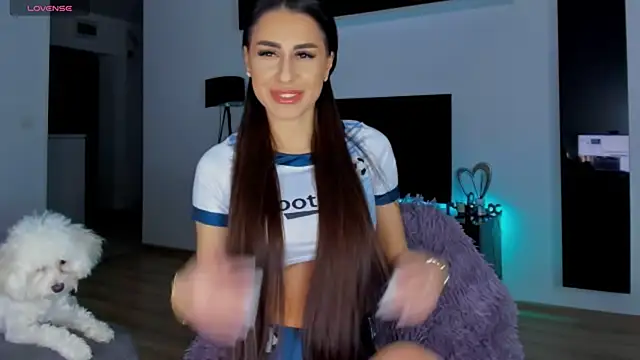 Snapshot of K_chic chatting on February 2025 04:58:02 PM K chic online show from February 2025 04:58:02 PM