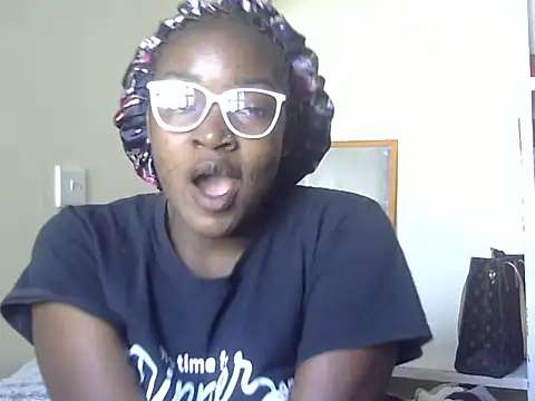 Sexy racy rebel  online show from November 2025 06:56:02 AM