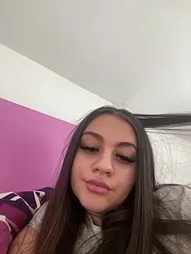 Snapshot of ayshalove chatting on January 2025 10:32:01 AM ayshalove online show from January 2025 10:32:01 AM