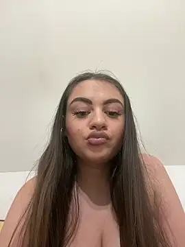 Snapshot of ayshalove chatting on February 2025 03:42:02 PM ayshalove online show from February 2025 03:42:02 PM