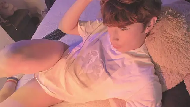 Snapshot of AdamDayt chatting on March 2025 01:24:02 AM AdamDayt online show from March 2025 01:24:02 AM