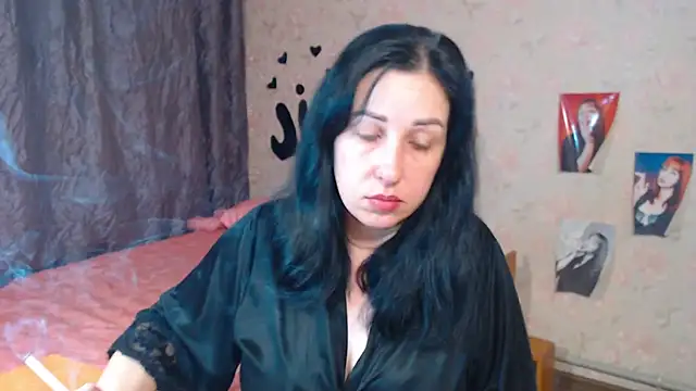 Snapshot of JillStevens chatting on November 2025 06:23:01 AM JillStevens online show from November 2025 06:23:01 AM