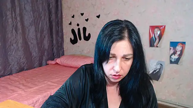 Snapshot of JillStevens chatting on November 2025 06:28:01 PM JillStevens online show from November 2025 06:28:01 PM