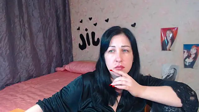 Snapshot of JillStevens chatting on November 2025 01:16:01 AM JillStevens online show from November 2025 01:16:01 AM