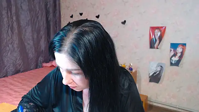 Snapshot of JillStevens chatting on November 2025 04:33:02 AM JillStevens online show from November 2025 04:33:02 AM