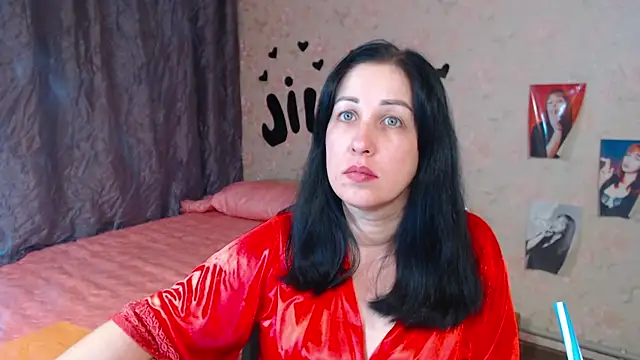 Snapshot of JillStevens chatting on November 2025 07:56:01 AM JillStevens online show from November 2025 07:56:01 AM