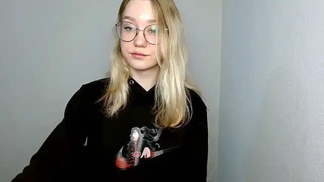 cindi hot online show from March 2025 11:16:01 AM