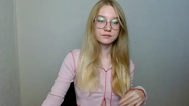 cindi hot online show from November 2025 02:59:02 PM