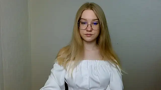 Snapshot of cindi_hot chatting on April 2026 11:16:01 AM cindi hot online show from April 2026 11:16:01 AM