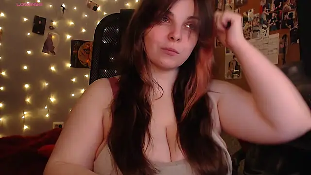 Snapshot of Saya_sweet chatting on October 2025 09:47:02 PM Saya sweet online show from October 2025 09:47:02 PM