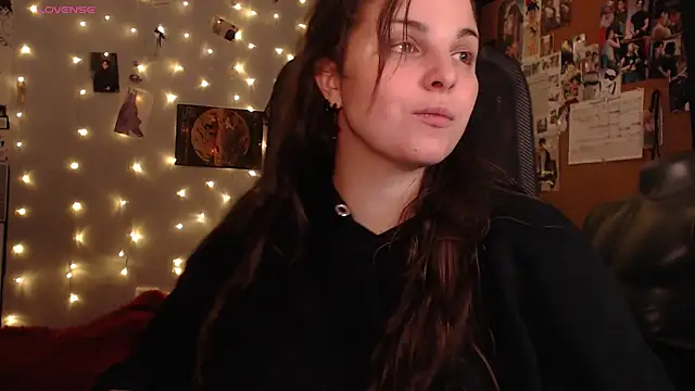 Snapshot of Saya_sweet chatting on October 2025 09:35:02 PM Saya sweet online show from October 2025 09:35:02 PM