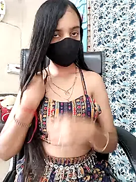 Parinaaz18 online show from October 2025 05:57:02 AM