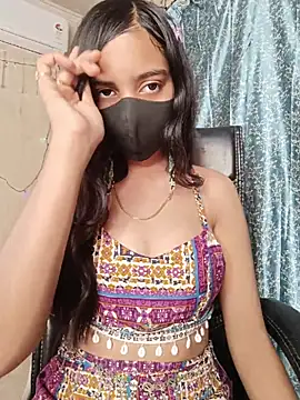 Parinaaz18 online show from May 2026 12:51:02 AM