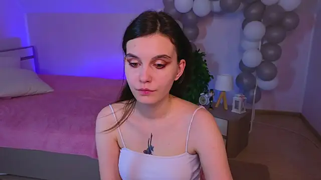 SusieMorris online show from January 2025 02:49:02 AM