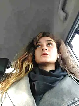 Snapshot of RiskyViolet chatting on October 2025 03:04:02 AM RiskyViolet online show from October 2025 03:04:02 AM