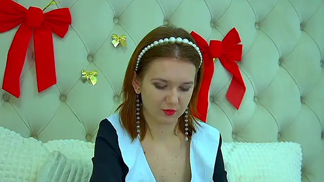 LessySmith online show from December 2024 12:52:01 PM