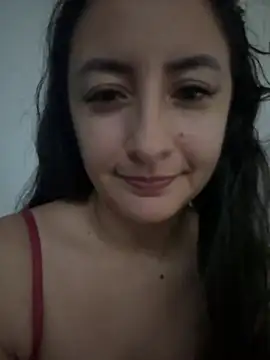 Snapshot of alina_martinelli chatting on February 2025 11:33:02 PM alina martinelli online show from February 2025 11:33:02 PM