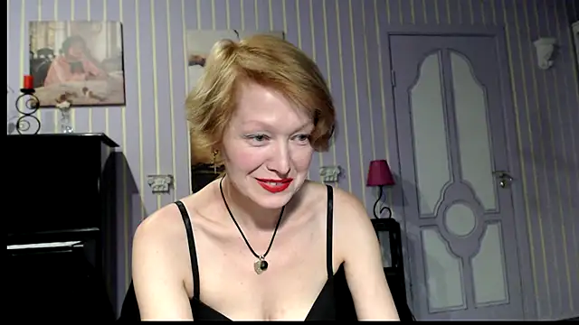 Marquise555 online show from November 2025 05:03:01 PM