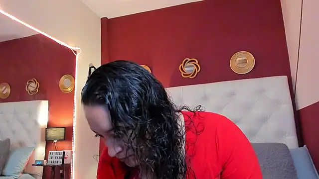 jessi lovers online show from February 2025 02:32:01 PM