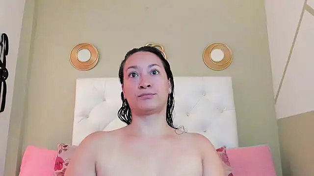 jessi lovers online show from October 2025 11:43:02 AM