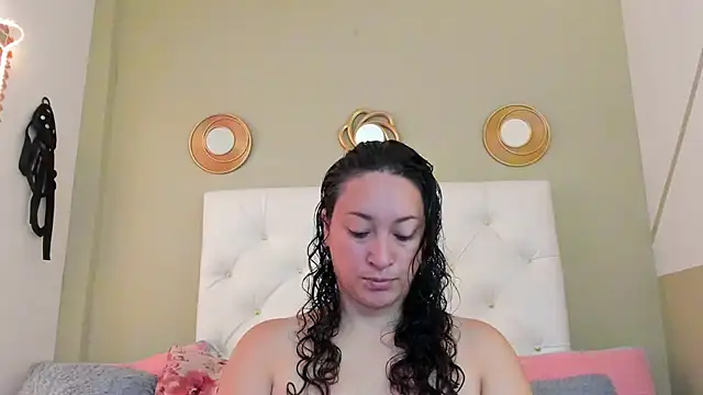 jessi lovers online show from October 2025 12:07:02 PM