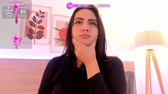 kareena basu online show from November 2025 07:06:01 PM