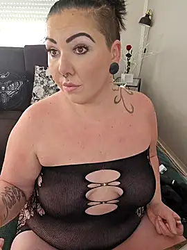 Snapshot of -BonnieBlack- chatting on February 2025 10:58:02 AM -BonnieBlack- online show from February 2025 10:58:02 AM