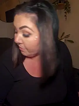 Snapshot of -BonnieBlack- chatting on November 2025 07:01:02 PM -BonnieBlack- online show from November 2025 07:01:02 PM