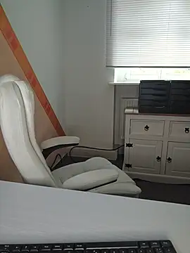 Snapshot of -BonnieBlack- chatting on July 2026 07:56:02 AM -BonnieBlack- online show from July 2026 07:56:02 AM