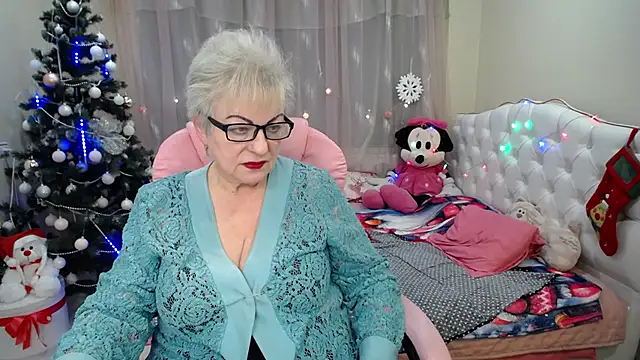 Snapshot of KayleSmoll chatting on January 2025 01:19:01 AM KayleSmoll online show from January 2025 01:19:01 AM