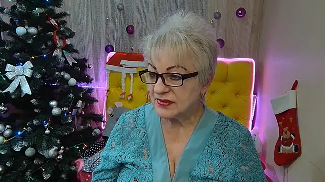 Snapshot of KayleSmoll chatting on January 2025 04:33:02 AM KayleSmoll online show from January 2025 04:33:02 AM