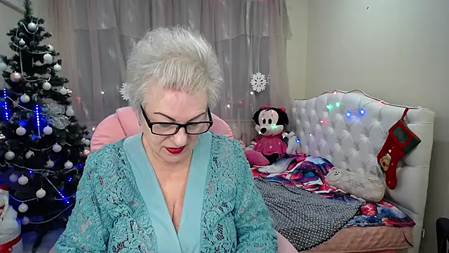 Snapshot of KayleSmoll chatting on January 2025 01:20:02 AM KayleSmoll online show from January 2025 01:20:02 AM