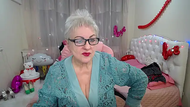 Snapshot of KayleSmoll chatting on March 2025 07:17:01 PM KayleSmoll online show from March 2025 07:17:01 PM