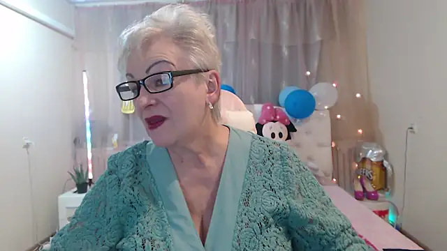 Snapshot of KayleSmoll chatting on October 2025 06:26:01 PM KayleSmoll online show from October 2025 06:26:01 PM