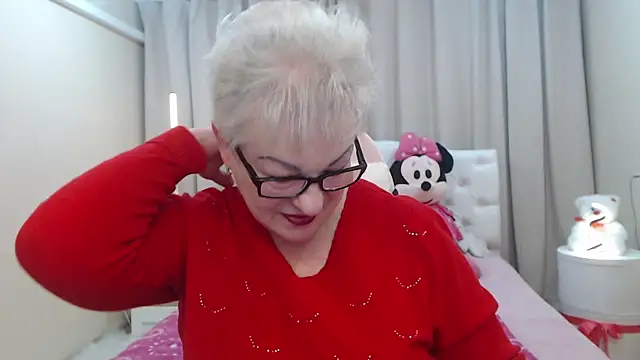 KayleSmoll online show from January 2026 07:39:01 PM