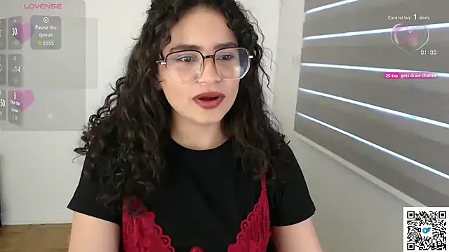 Snapshot of cinnamon_rosa chatting on October 2025 10:01:01 PM cinnamon rosa online show from October 2025 10:01:01 PM