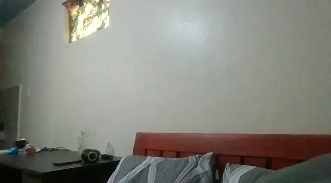 Raissaqueen01 online show from January 2025 12:37:01 PM