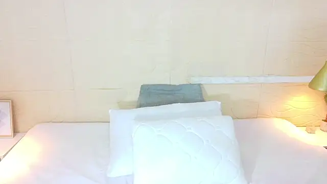 Snapshot of Shamiraa_moore chatting on October 2025 08:20:02 PM Shamiraa moore online show from October 2025 08:20:02 PM