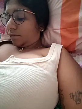 Snapshot of Sofythom1 chatting on March 2026 11:08:01 PM Sofythom1 online show from March 2026 11:08:01 PM