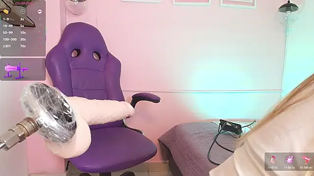 Snapshot of alice-millerr chatting on March 2025 07:04:02 PM alice-millerr online show from March 2025 07:04:02 PM