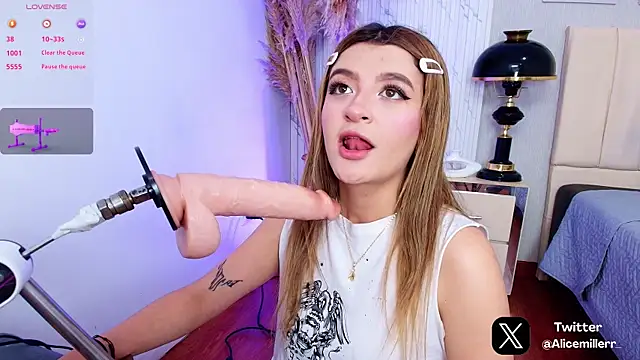 Snapshot of alice-millerr chatting on September 2025 07:05:01 PM alice-millerr online show from September 2025 07:05:01 PM