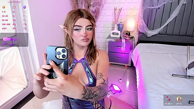 Snapshot of alice-millerr chatting on October 2025 07:05:02 PM alice-millerr online show from October 2025 07:05:02 PM