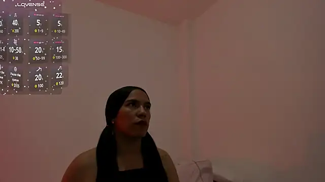 Kloemoretti online show from January 2025 11:54:02 AM