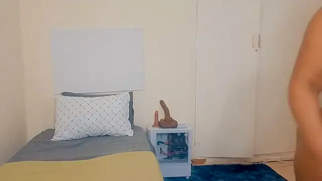Snapshot of GiantBootyMilf chatting on July 2026 06:32:02 PM GiantBootyMilf online show from July 2026 06:32:02 PM