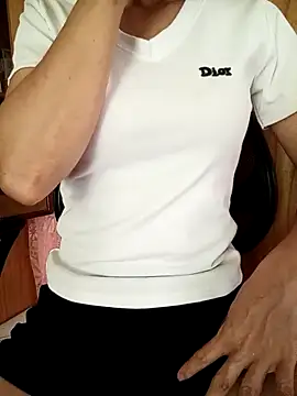 Snapshot of YunLem chatting on October 2025 01:59:02 AM YunLem online show from October 2025 01:59:02 AM