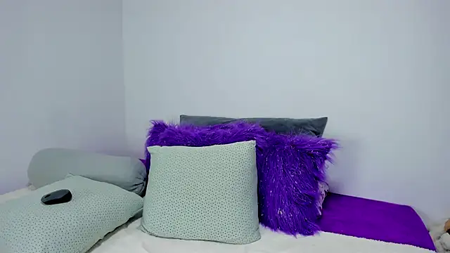 Snapshot of CherryBlossomm_ chatting on January 2025 02:02:01 AM CherryBlossomm online show from January 2025 02:02:01 AM