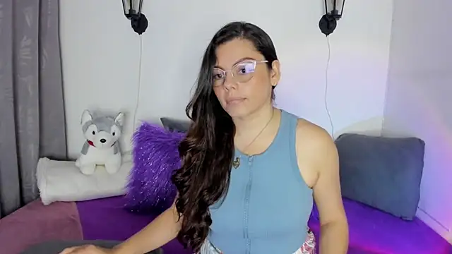 Snapshot of CherryBlossomm_ chatting on February 2025 11:04:02 PM CherryBlossomm online show from February 2025 11:04:02 PM