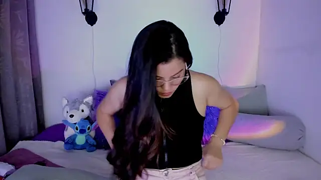 Snapshot of CherryBlossomm_ chatting on February 2025 11:14:02 PM CherryBlossomm online show from February 2025 11:14:02 PM