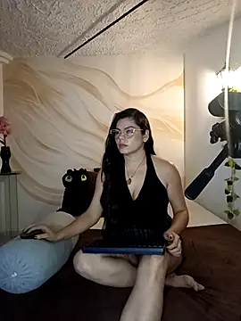 Snapshot of CherryBlossomm_ chatting on October 2025 01:28:01 AM CherryBlossomm online show from October 2025 01:28:01 AM